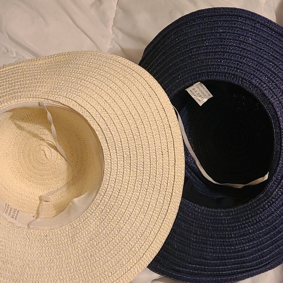 Set 2 straw hats - Picture 4 of 4